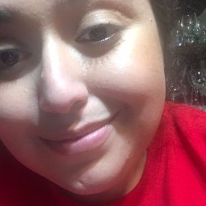 Meet your Posher, Ofelia